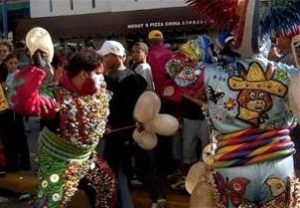 Pedro Bisonó disfrazado de diablo cojuelo carnaval dominicano